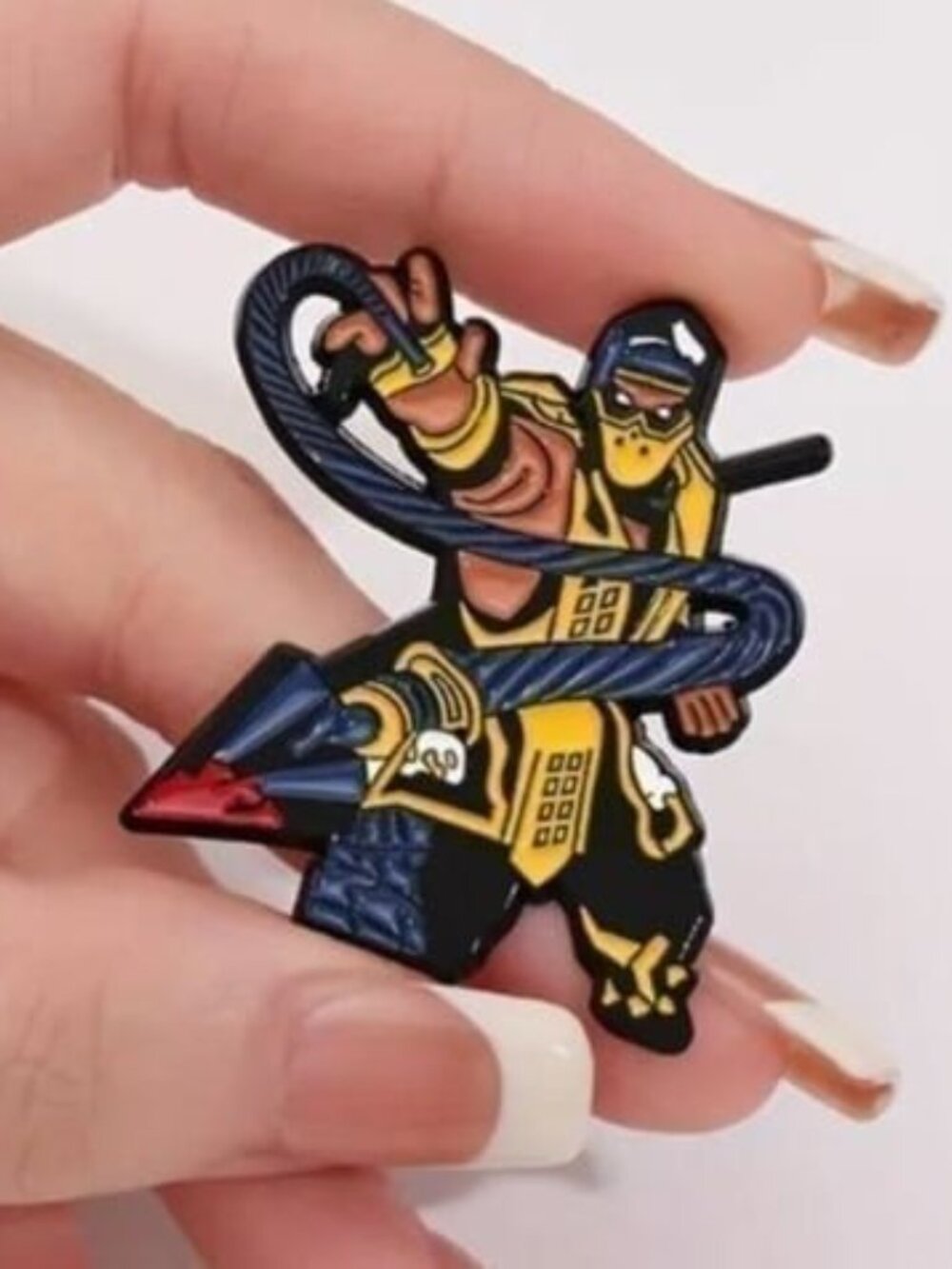 Mortal Kombat Scorpion Enamel pin - Picture 2 of 4